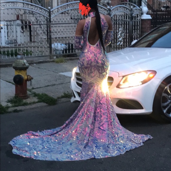 Prom/Evening Gown - Picture 1 of 3